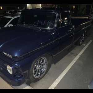 Meet your Posher, Diego